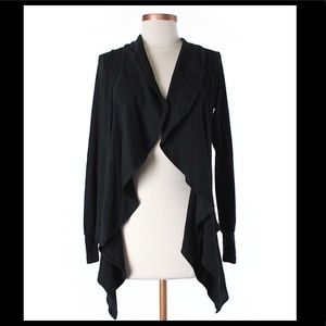 3/$15✨ Converse Black Jersey Cardigan